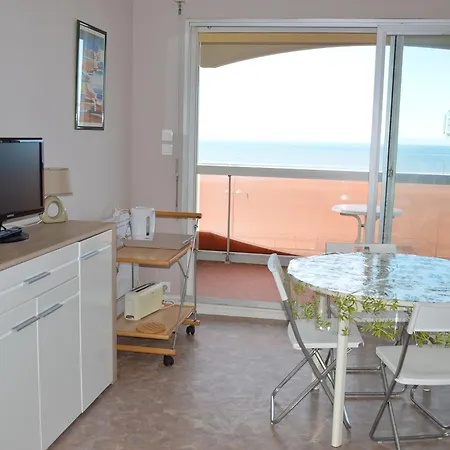 Confortable Face Avec Parking Prive - Fr-1-323-450 * Saint-Jean-de-Monts