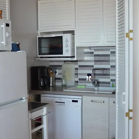 Apartament Confortable Face Avec Parking Prive - Fr-1-323-450 *