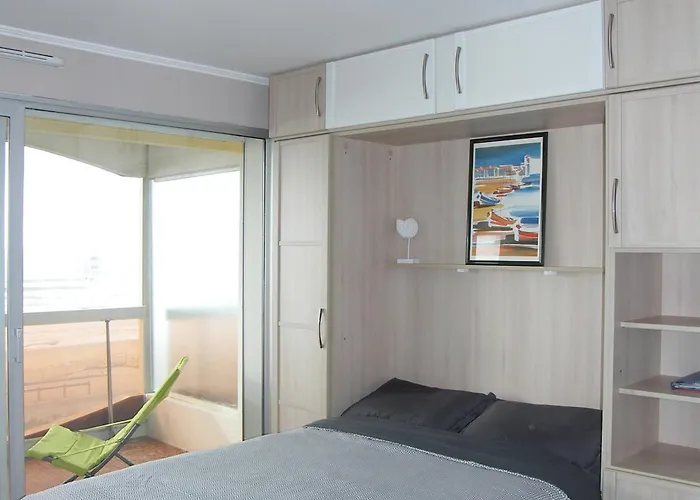 아파트 Confortable Face Avec Parking Prive - Fr-1-323-450 *