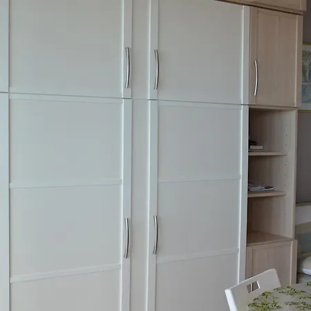 Confortable Face Avec Parking Prive - Fr-1-323-450 Apartment