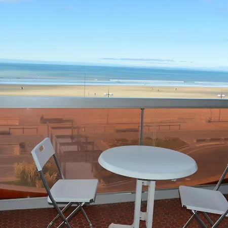 Confortable Face Avec Parking Prive - Fr-1-323-450