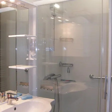 Confortable Face Avec Parking Prive - Fr-1-323-450 Apartment *