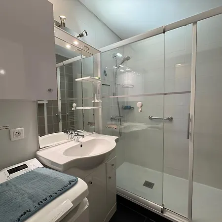 Lumineux Avec Balcon Face à La Et Parking Privé - Fr-1-323-450 Appartement Saint-Jean-de-Monts