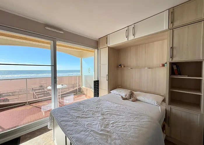 Appartement Lumineux Avec Balcon Face à La Et Parking Privé - Fr-1-323-450 Saint-Jean-de-Monts