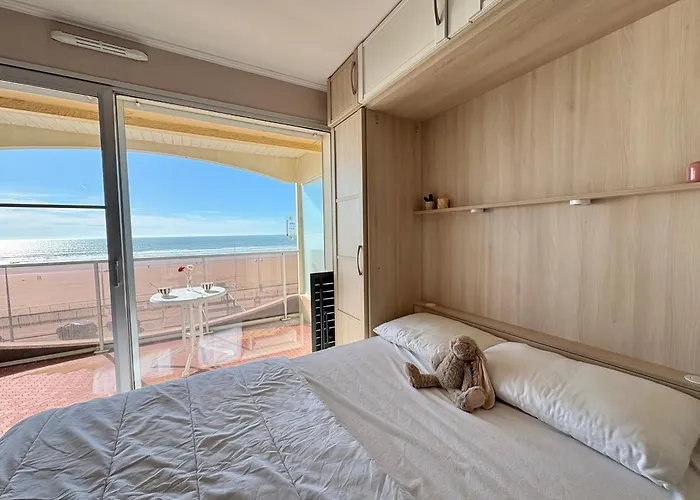 Lumineux Avec Balcon Face à La Et Parking Privé - Fr-1-323-450 Appartement